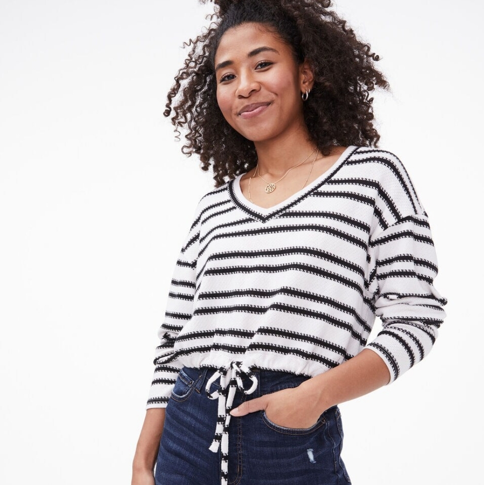 ☆ AÉROPOSTALE Striped Loose Knit Crop Top
